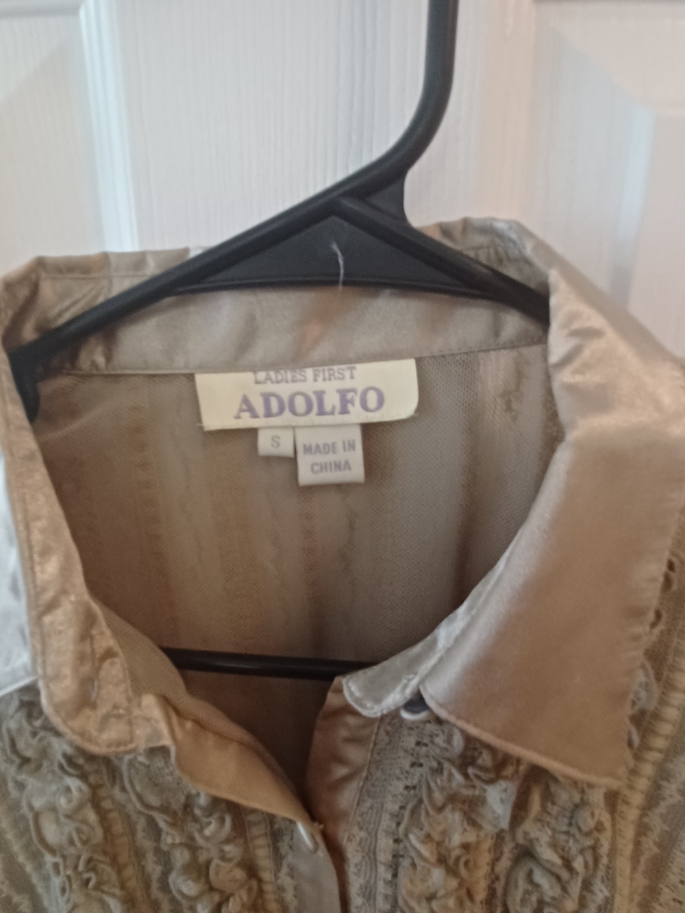 Adolfo Satin-Trim Ruffle Front Gold Blouse SIze S - Picture 4 of 7
